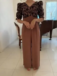 新品　リリーブラウン フラワー刺繍ロンパース ピンク オールインワン