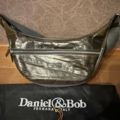 美品　Daniel & Bob ジャスミン　イタリア製　ショルダーバッグ