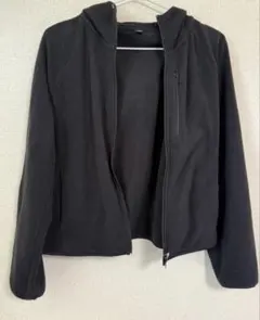 ユニクロ　フリース　Mサイズ