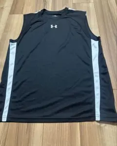 UNDER ARMOUR アンダーアーマー ノースリーブ トレーニングシャツ M