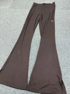 ナイキ　ヨガパンツ
