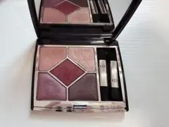 Dior サンク クルール クチュール 879 ルージュ トラファルガーのサムネイル