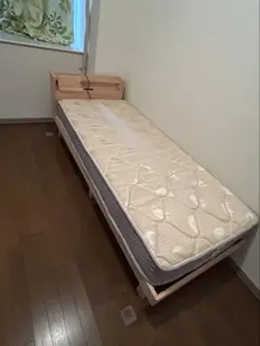 美品 セミシングルマットレス ベットフレームセット　コンセント付きベッド