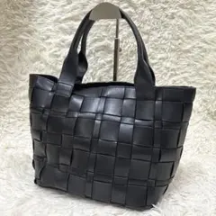 【美品】マイケルコース トートバッグ 編み込み A4収納可 ブラック 高級感