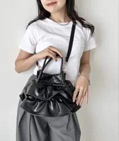 Lee フリルバッグ 2way ショルダーバッグ 黒