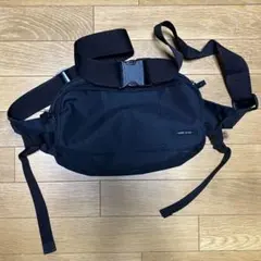 ウエストバッグ　ボディバッグ　ブラック