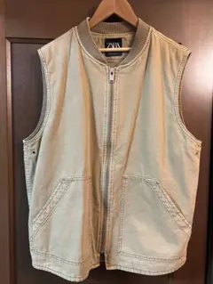 ZARA ベージュ ジップアップベスト