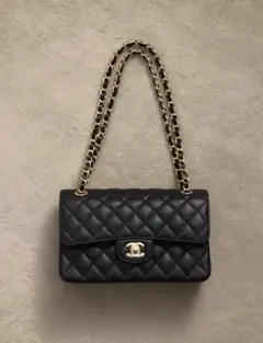 Chanel キルティング ブラックショルダーバッグ