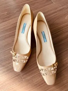 新品 難アリ PRADAプラダ エナメルパンプス ピンクページュ36 23cm