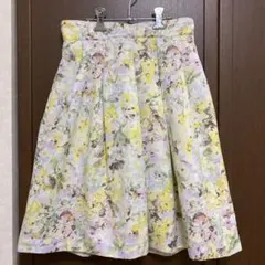 アプワイザーリッシェ　花柄スカート
