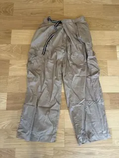 フェリシモ カーゴパンツ ベージュ 綿100%のサムネイル