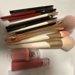 メイクブラシまとめ売り リップおまけ！