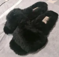 UGG ファーサンダル