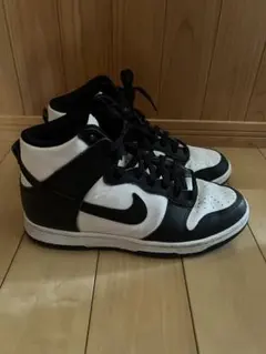 Nike　DUNK HIGH ブラック/ホワイト ハイカットスニーカー