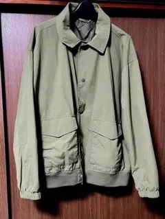 カーキ ミリタリージャケット