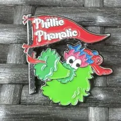 フィリーズ　ピンバッジ　Phillies pin 新品　人気アイテム ブローチ