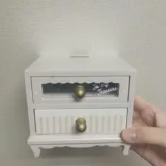 Item thumbnail for item 28d0f1ca-4d2a-4dd6-8aa9-3d83bb9003bd