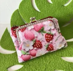 ちょっとお買い物がま口♪メッシュ生地♡苺♡