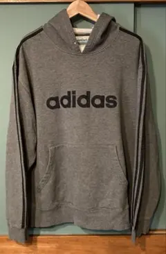 adidas グレー パーカー