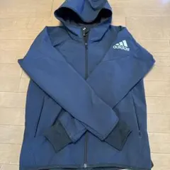 adidas フード付きネイビージャケット