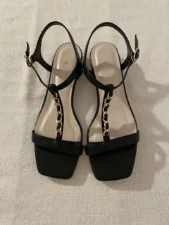 美品　Diana ダイアナ　ゴールド　チェーン　ストラップサンダル　24.5 黒