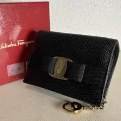 美品　Salvatore Ferragamo ヴァラリボン　ポーチのサムネイル
