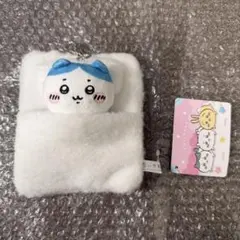 ちいかわ　ハチワレ　おふとんリールパスケース