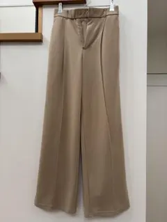 美品！ワイドパンツ ベージュ カラースラックス
