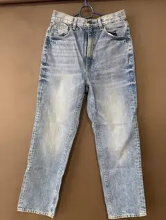 GU ハイウエストストレートジーンズ gu