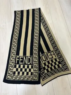 FENDI マフラーのサムネイル