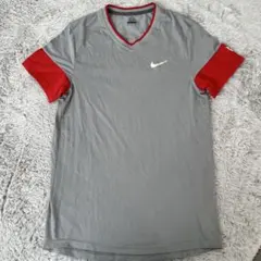 Nike VネックTシャツとポロシャツセット