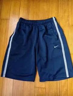 ショートパンツ