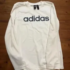 adidas ロゴ入り ホワイト長袖Tシャツ