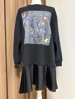 ScoLarロゴアップリケ サテンプリーツ切替ワンピース （ブラック）