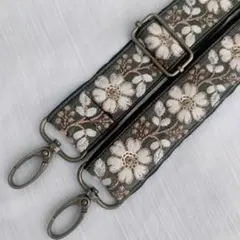 スマホショルダー　ショルダーストラップ　【インド刺繍リボン】カーキ