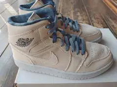 Nike Jordan 1 Mid ベージュ　23.5cm