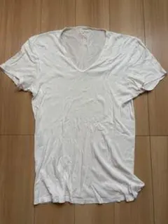 ホワイト Vネック Tシャツ