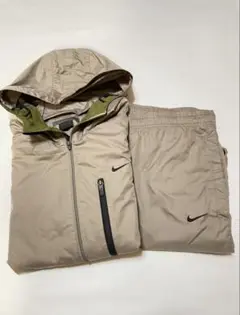 Nike ジャージセットアップ上下セット ベージュ