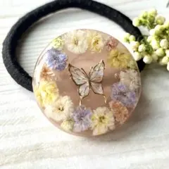 レジン＊蝶々 εïз フラワー ヘアゴム⟡.·*. - メルカリ