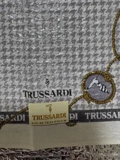 TRUSSARDI ハンカチ 千鳥格子柄
