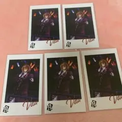 Item thumbnail for item 35594724-5dee-42f5-bc31-073b65a2a754