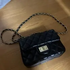 ブラック キルティング ショルダーバッグ