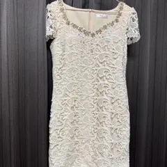 Tika アイボリー レースドレス