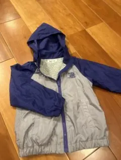 ナイロンパーカー　110センチ　Bebe