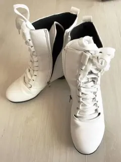 【最終値下げ】ダンスシューズ ブーツ 白 ホワイト 高さ4cmサイズ24.5cm