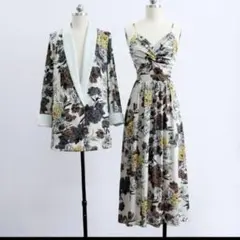 華やかな油絵風花柄・キャミワンピース