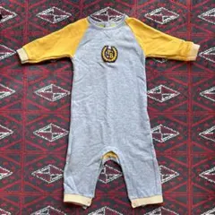 【【Petit Bateau】 PBロゴロンパース グレー/イエロー 18M