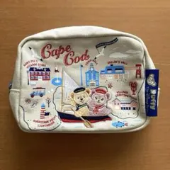 未使用　ダッフィー ホームタウン　刺繍のポーチ