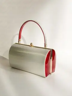 Item thumbnail for item e8c255be-7651-4b4e-a666-9f0b7d4feb9a