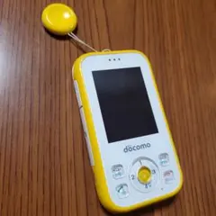 docomo キッズケータイ HW-01G カラー　イエロー